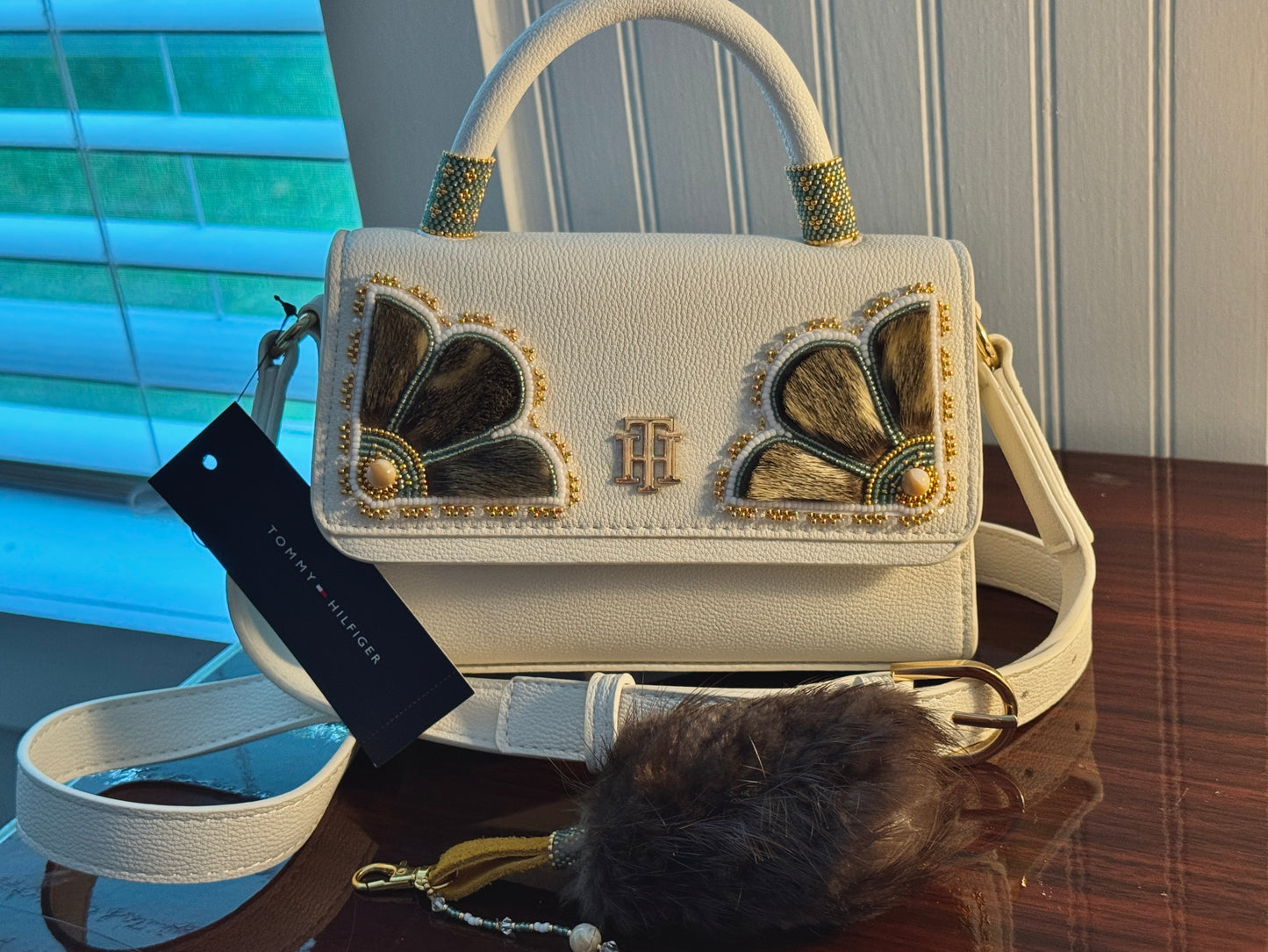 TH gold and seal bag