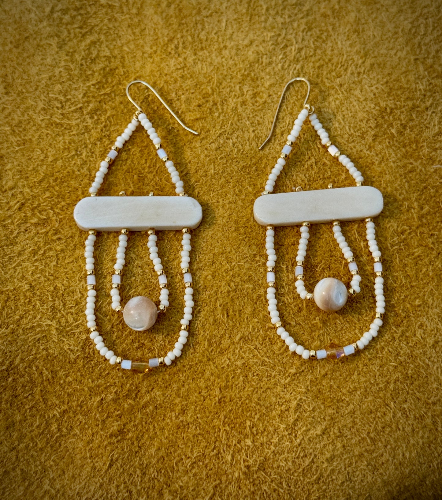 Mother of pearl swinging dangle